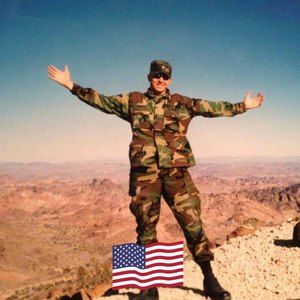 Meet your Posher, Dennis